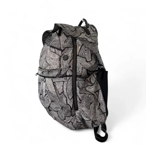 Lululemon All Day Backpack Crossover Purse Bag Dottie Tribe White Black - Picture 5 of 12